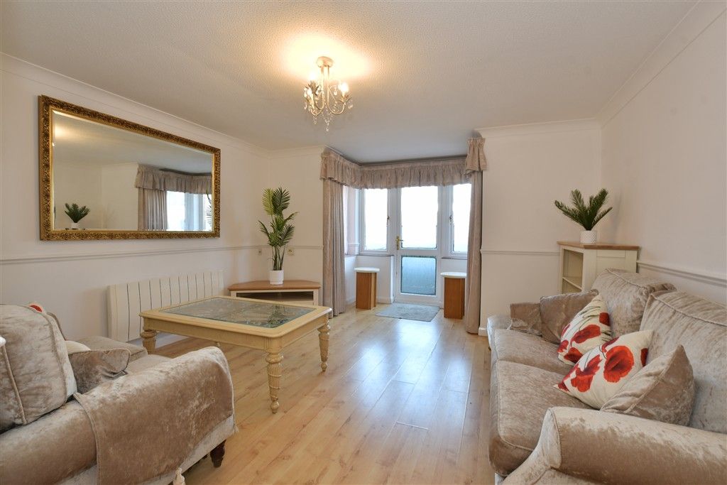 Property photo 1 of 15 Lounge/Dining Room