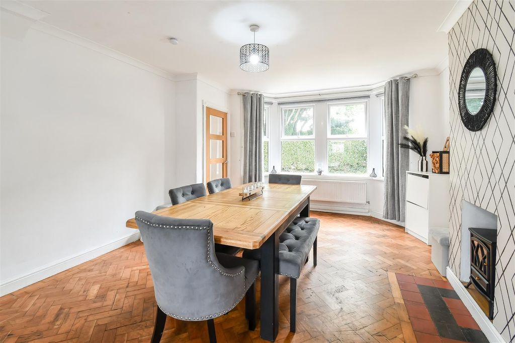 Property photo 3 of 32 Dining Room