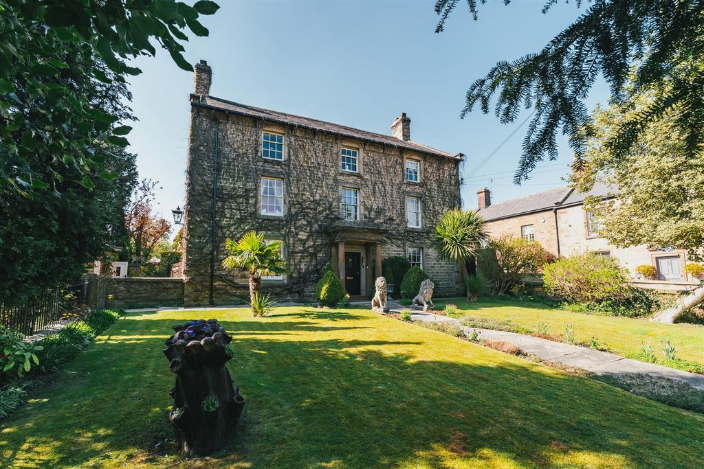Property photo 3 of 45 Exterior And Gardens