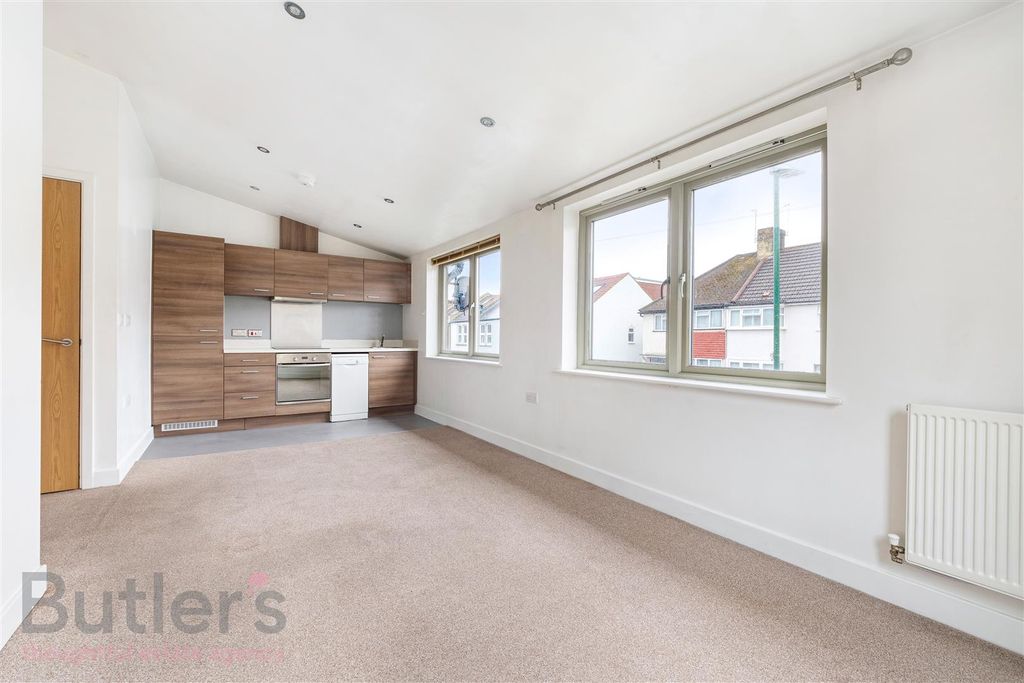 Property photo 3 of 11 Sr-004_Wm.Jpg
