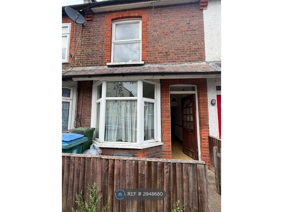 Property photo 2 of 25