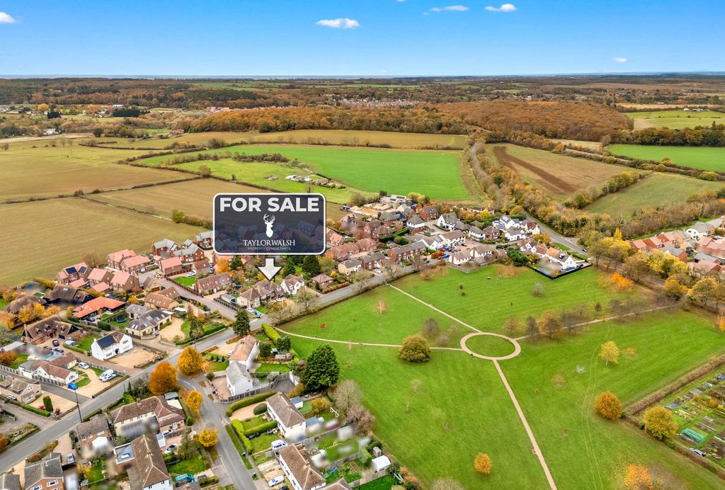 Property photo 2 of 30