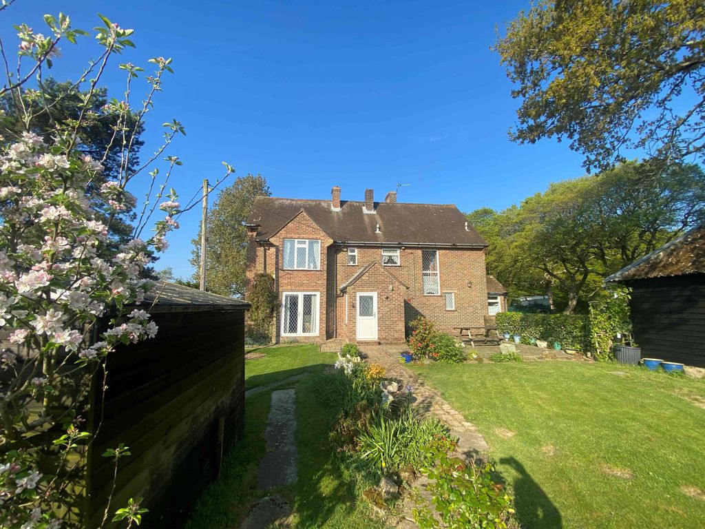Property photo 3 of 13