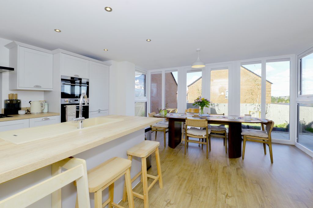 Property photo 2 of 33