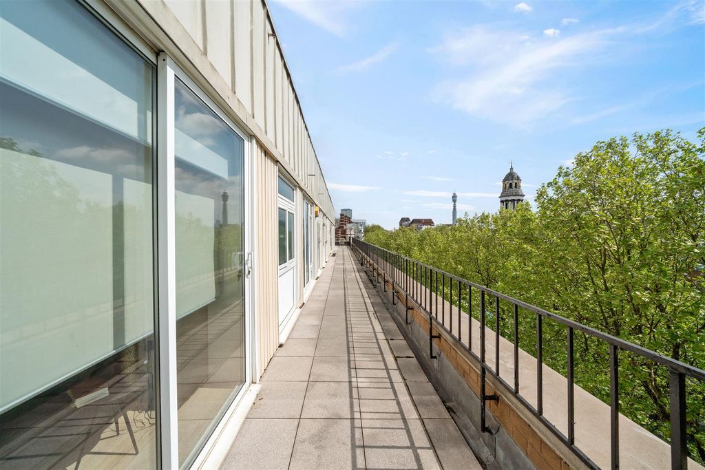 Property photo 2 of 6 Flat 71, Nottingham Terrace Nw1 4Qf-No Watermark-1