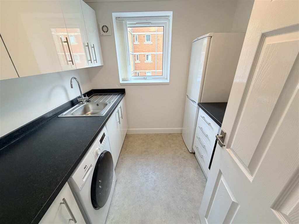 Additional image 7 of 2 bed flat to rentBowline House, Harbour Walk, Hartlepool TS24