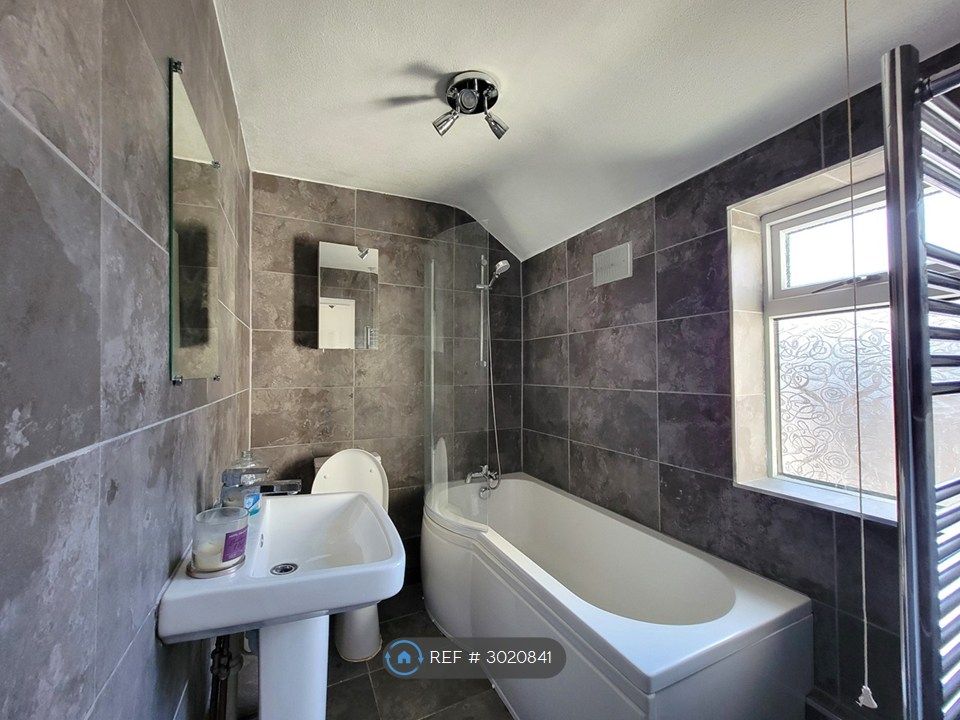 Property photo 2 of 16 Bathroom With Overhead Shower &Heated Towelrail