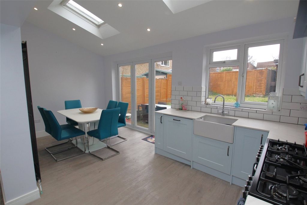 Property photo 1 of 20 Picture No. 15