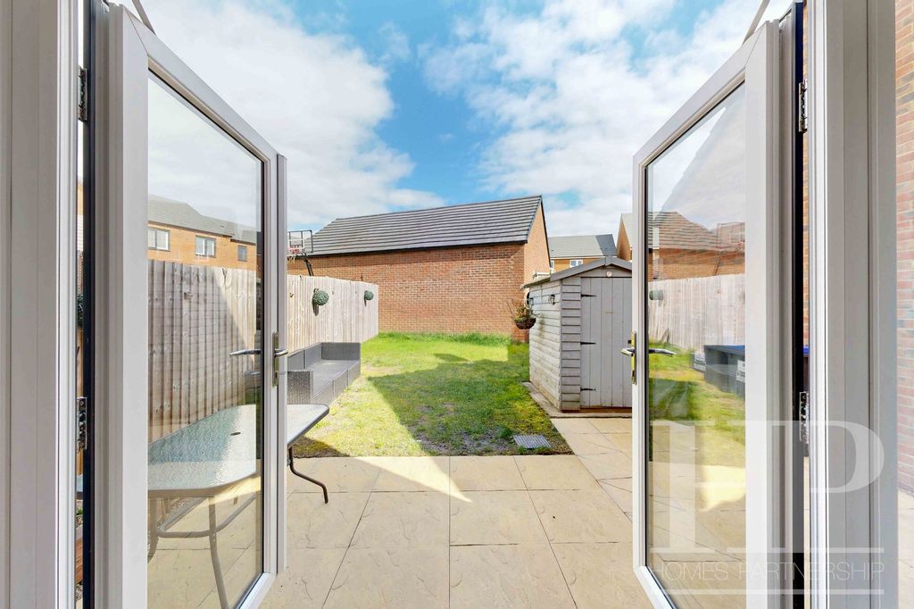 Property photo 3 of 17