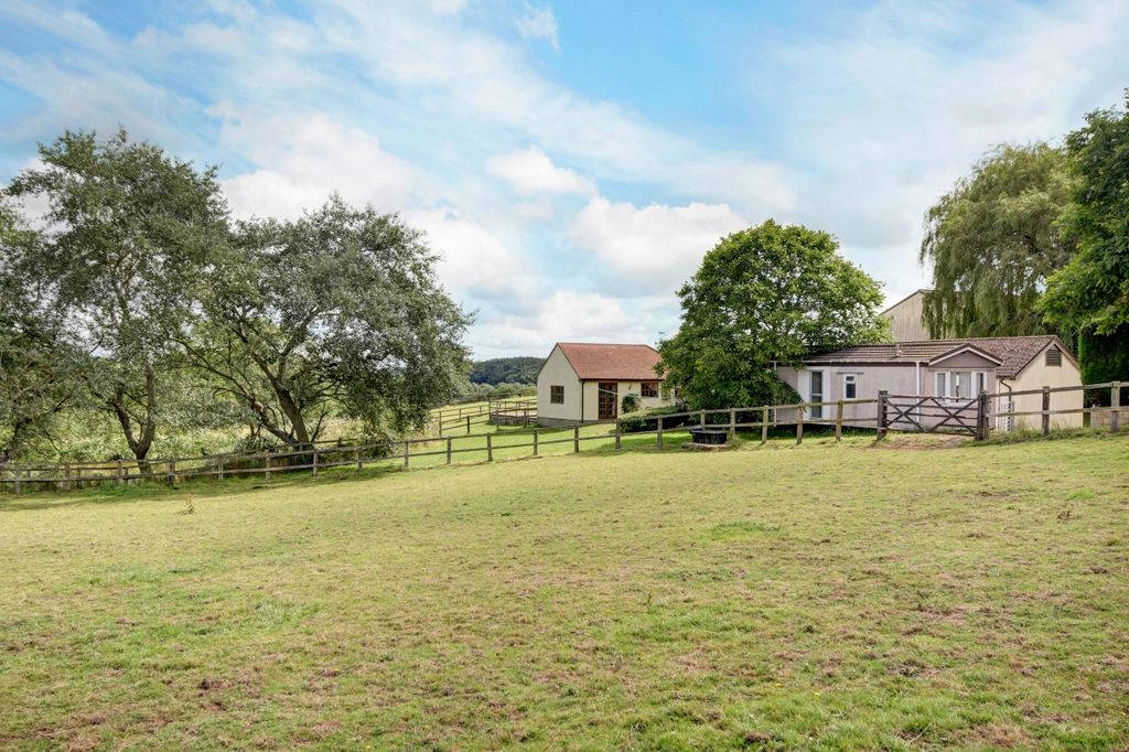 Property photo 2 of 13