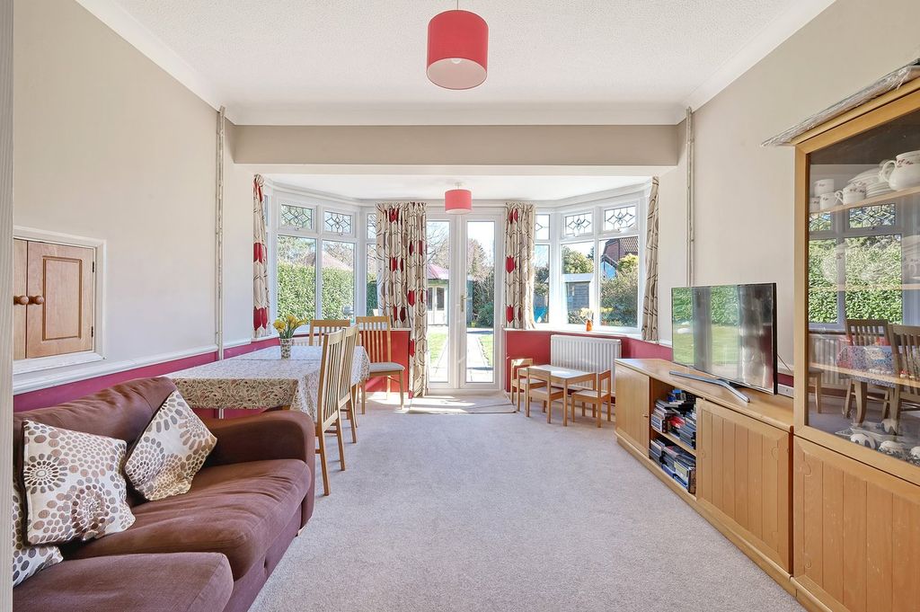 Property photo 3 of 19