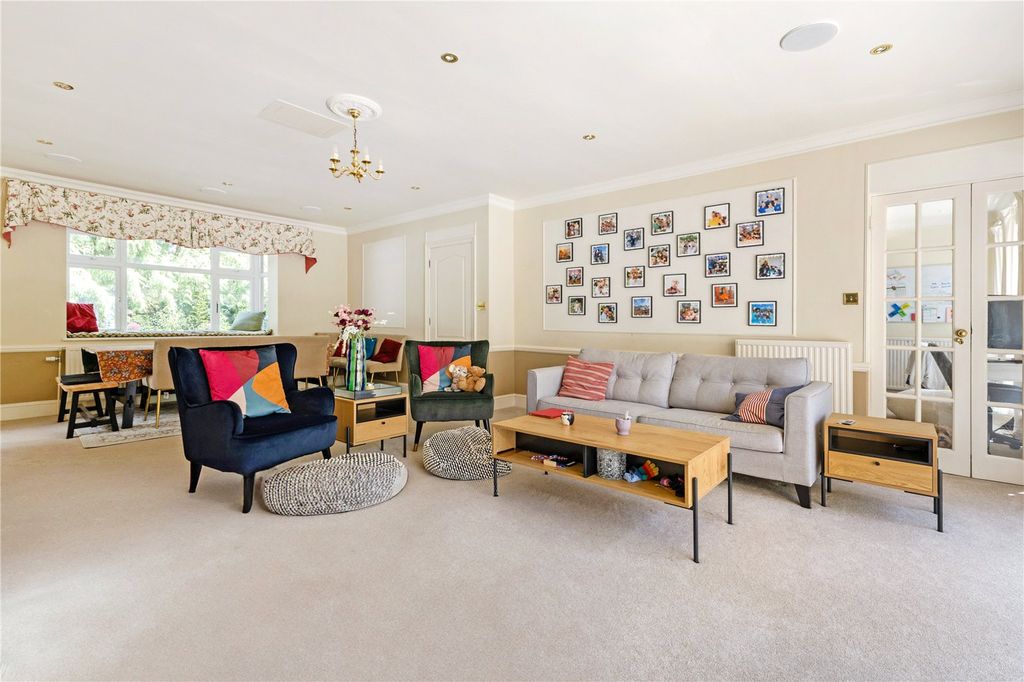 Property photo 2 of 21 Picture No. 50