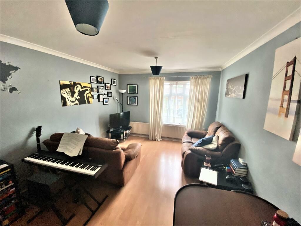 Property photo 3 of 7