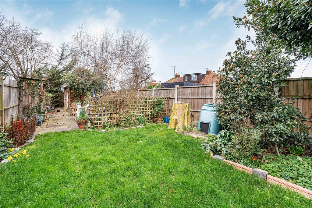 Property photo 3 of 25 62_73923.Jpg