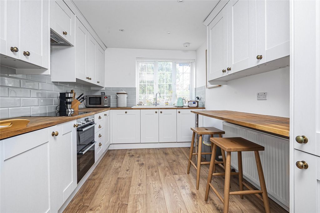 Property photo 2 of 13 Kitchen