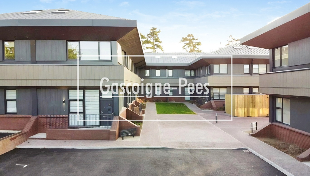 Property photo 1 of 5