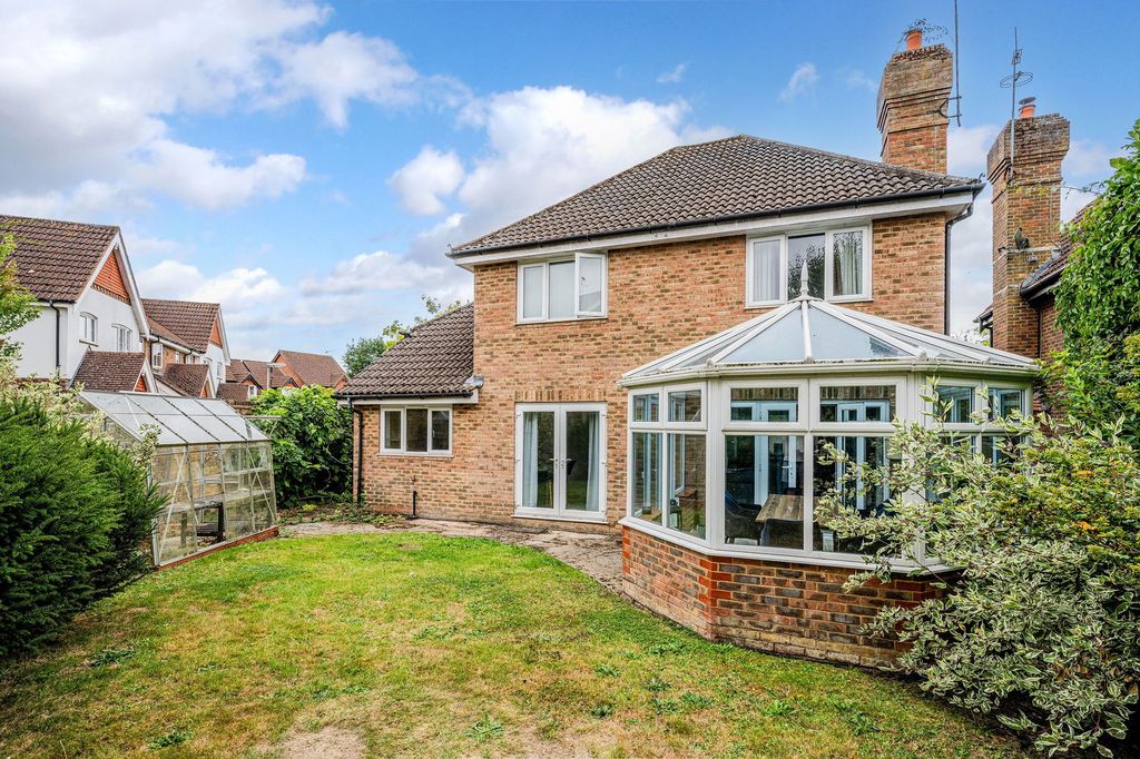 Additional image 12 of 4 bed detached house for saleLincolns Mead, Lingfield RH7