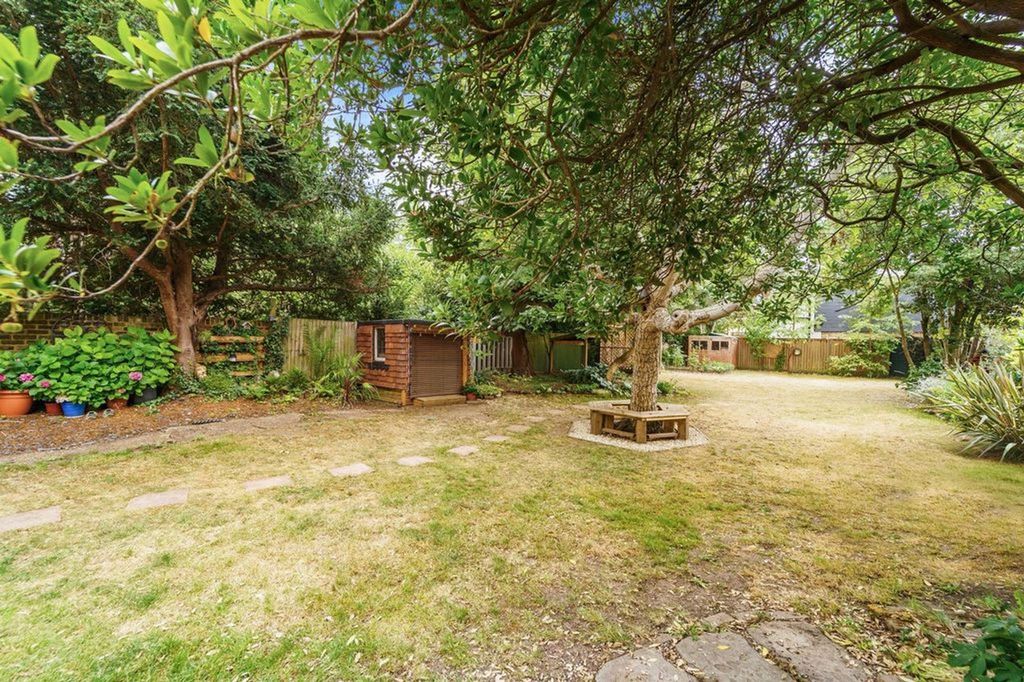 Property photo 2 of 8