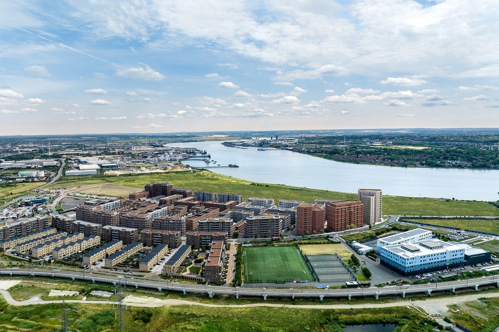 Property photo 3 of 28 Aerial