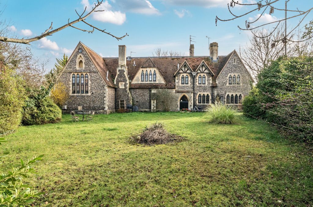 Property photo 1 of 16 1421824-12-69A99F...