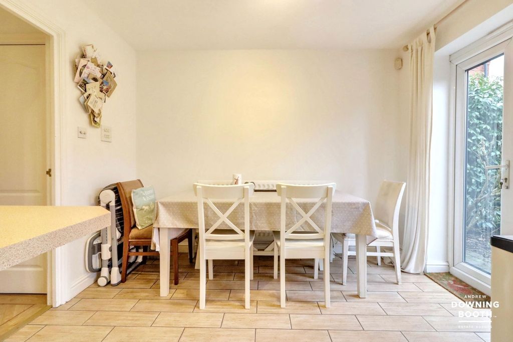 Property photo 3 of 23