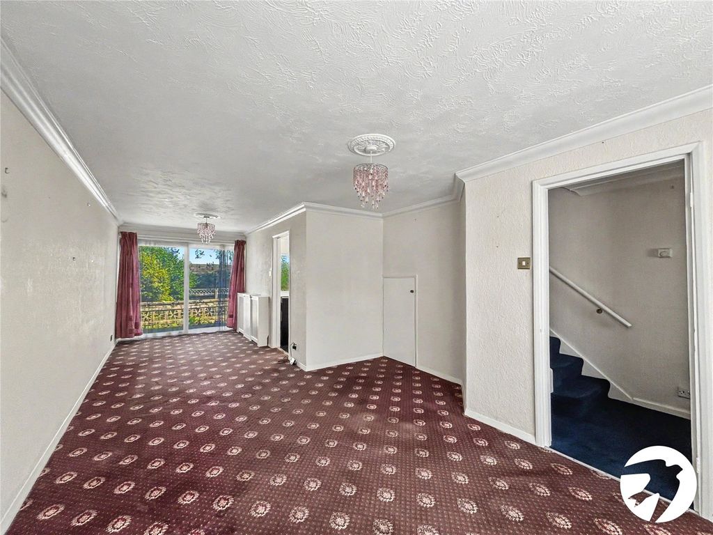 Property photo 2 of 12 Picture No. 11