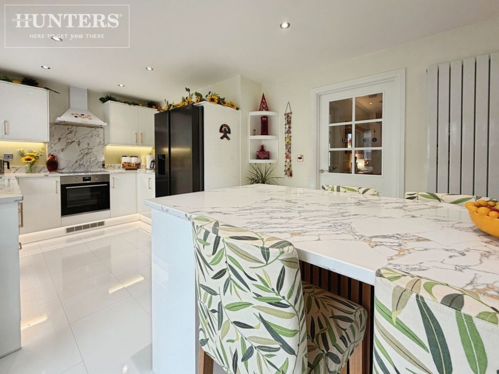 Property photo 3 of 37 Pbox-Img.Jpg