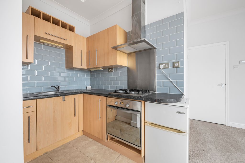 Property photo 2 of 11 13_65258