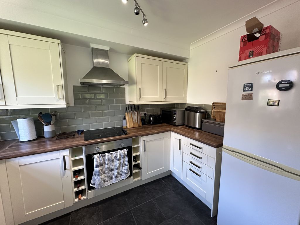 Property photo 3 of 12 Img_6606