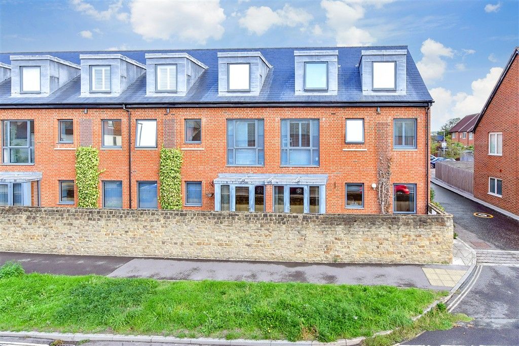 Property photo 1 of 11 External (Web)
