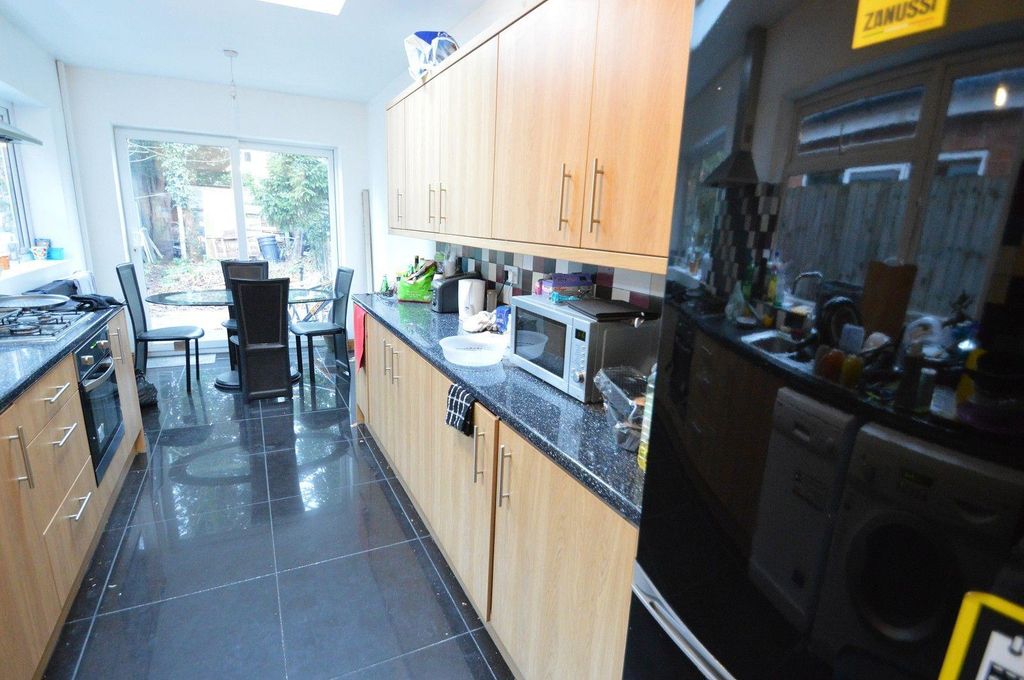 Property photo 3 of 10 Front