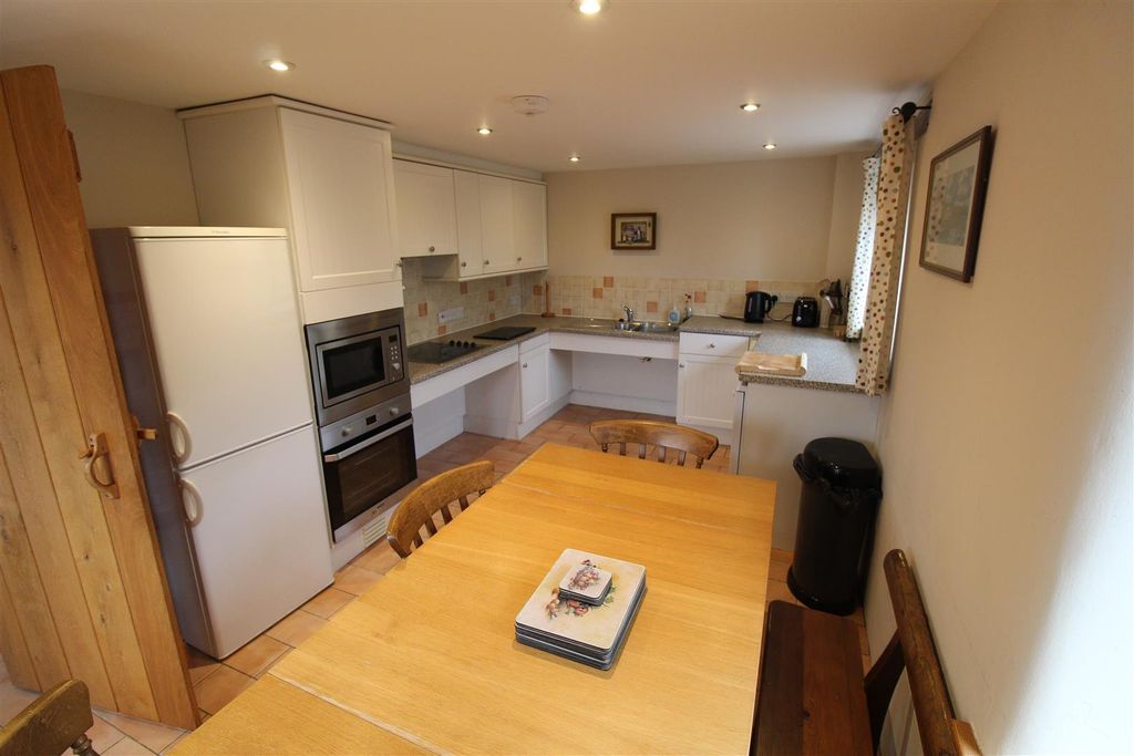Property photo 3 of 17 Img_0480.Jpg