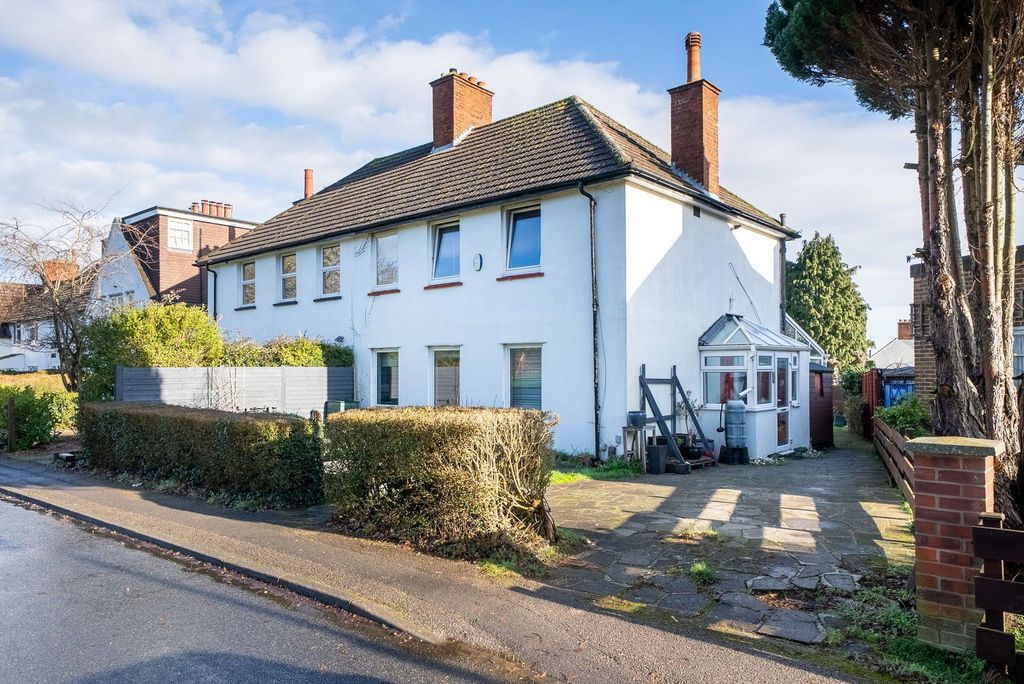 Property photo 1 of 18