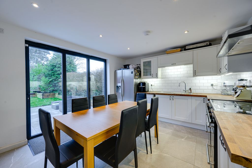 Property photo 2 of 26 Dsc_4431