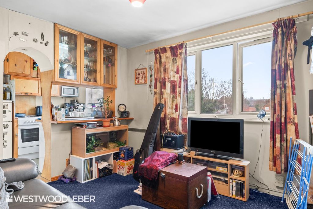 Property photo 2 of 13 Parrotsfield_3.Jpg