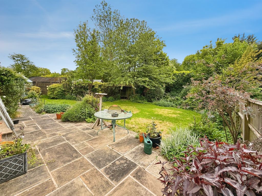 Property photo 2 of 18