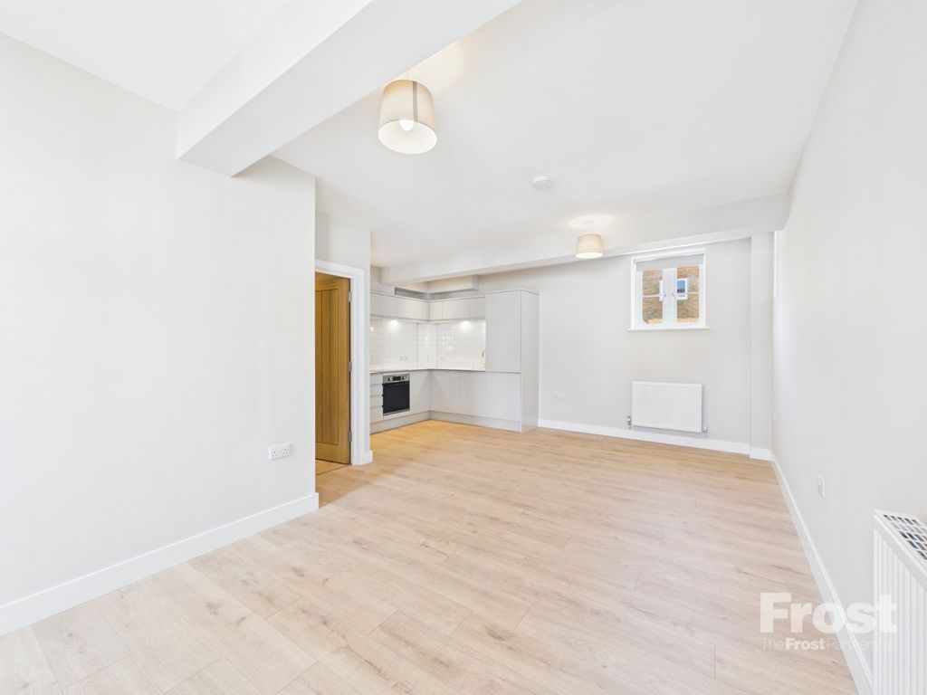 Property photo 2 of 12 Picture No. 06