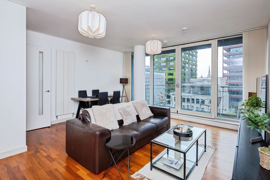 Property photo 2 of 21 0A763331-7773-F011-B4cc-002248433748