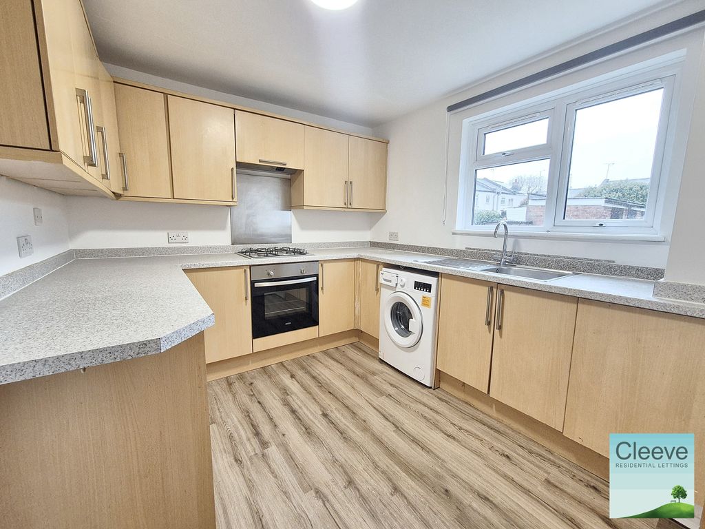 Property photo 2 of 13 1000083324