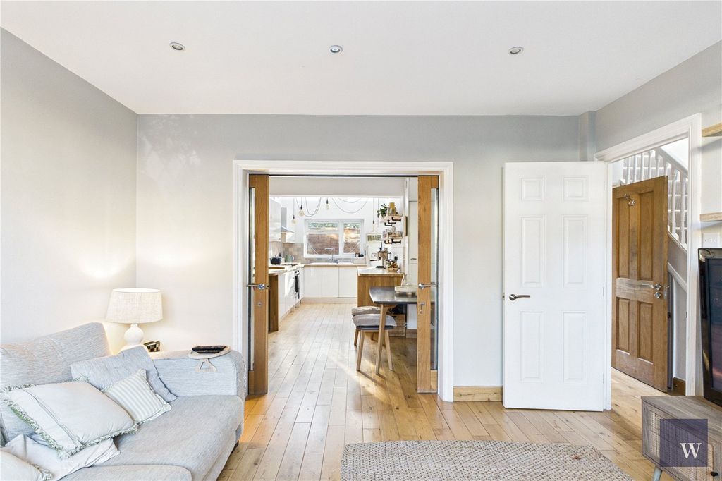 Property photo 2 of 16 Picture No. 04