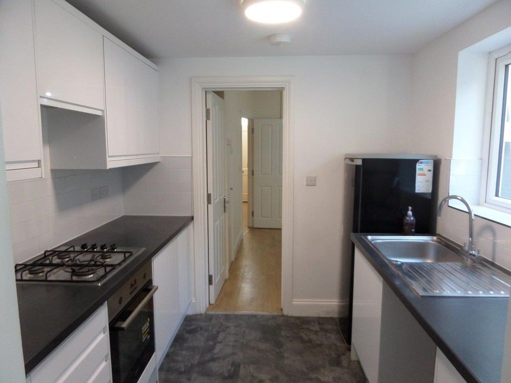 Property photo 3 of 10 Sam_7812