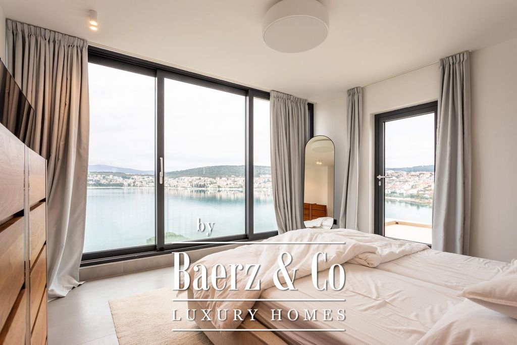 Property photo 3 of 35