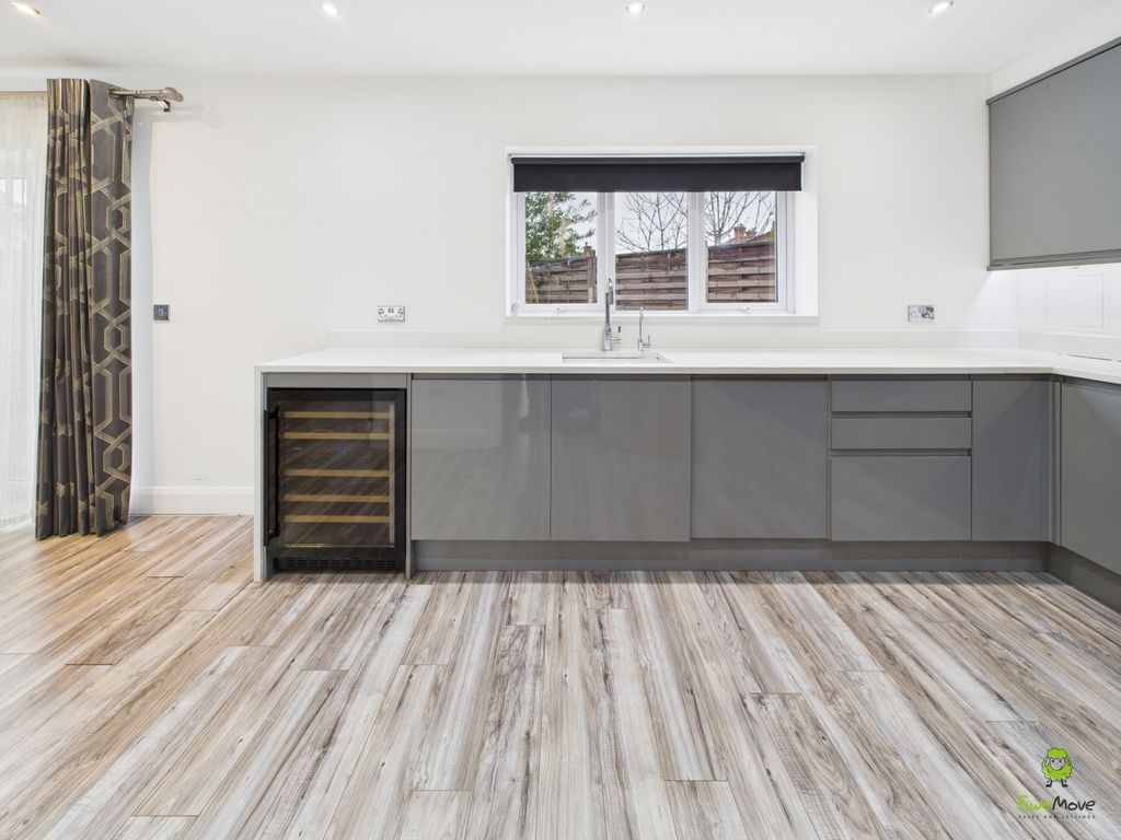 Property photo 3 of 22 Presented By Clinton At Ewemove Bexleyheath And Da