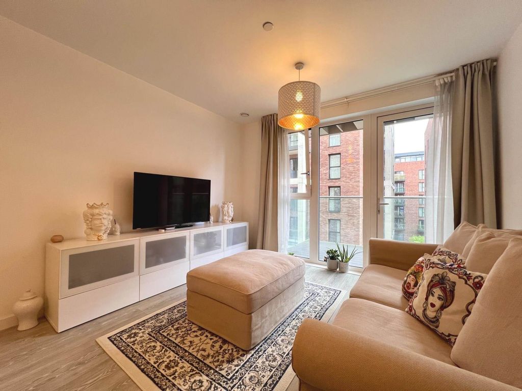 Property photo 2 of 10