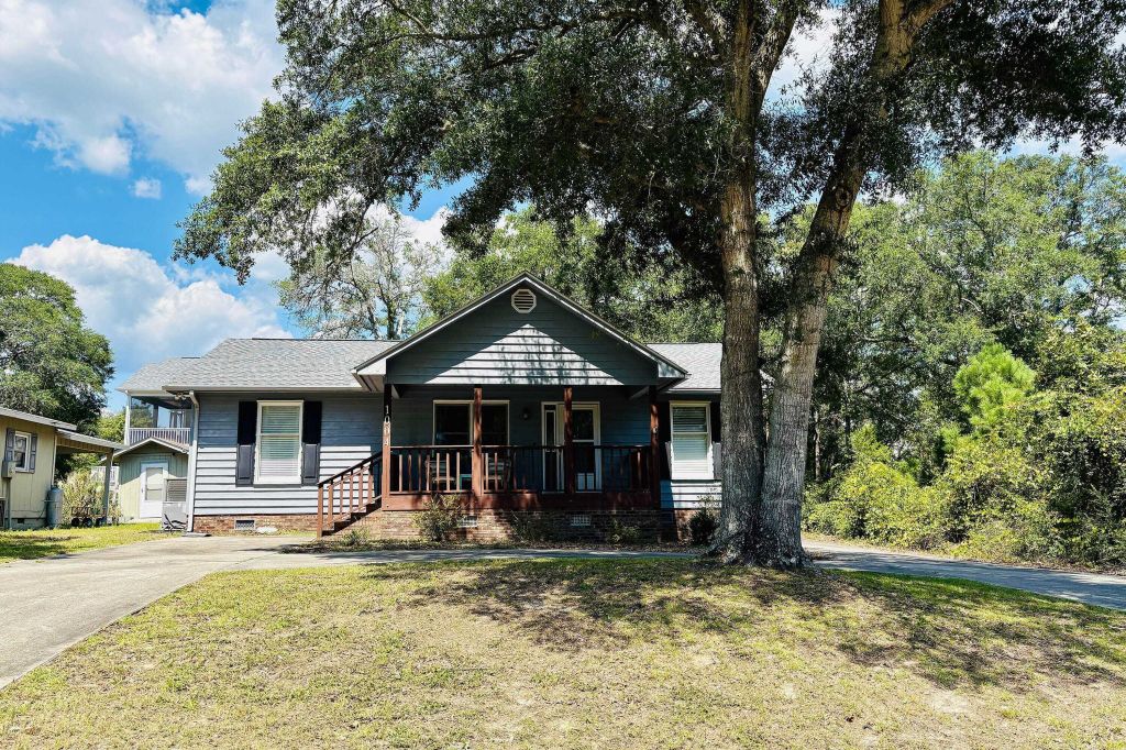Property photo 1 of 24