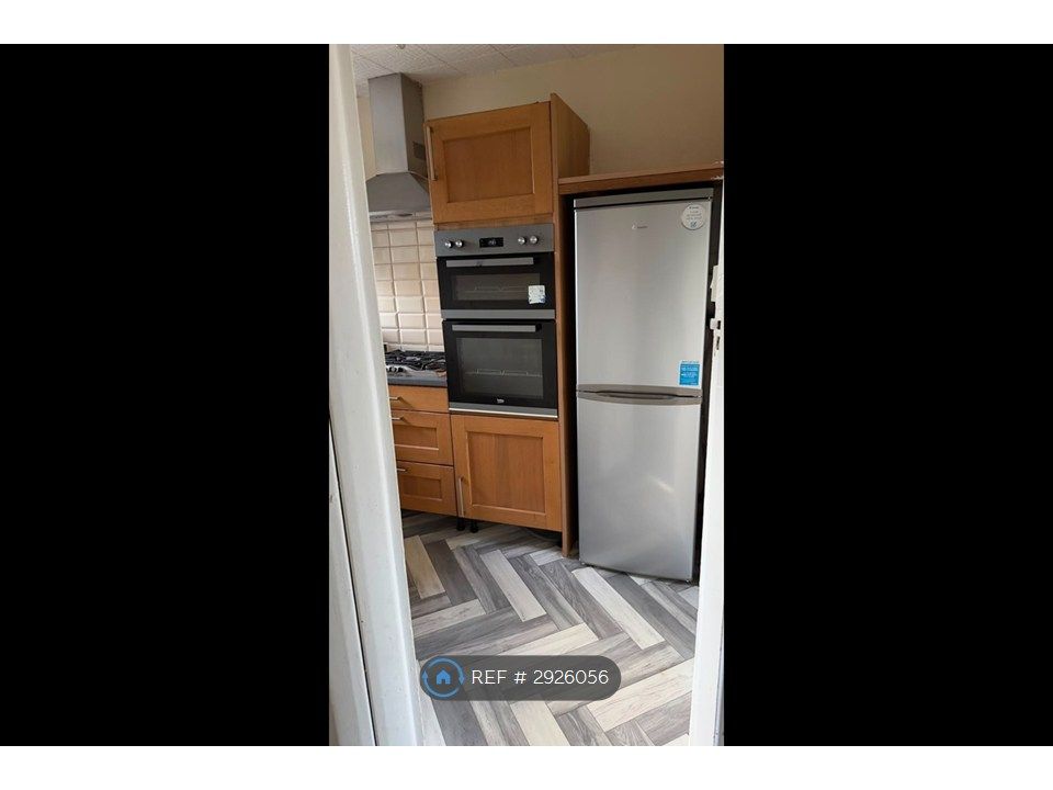 Property photo 2 of 3