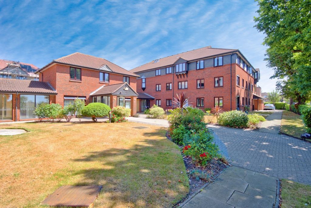 Property photo 1 of 16 Photo