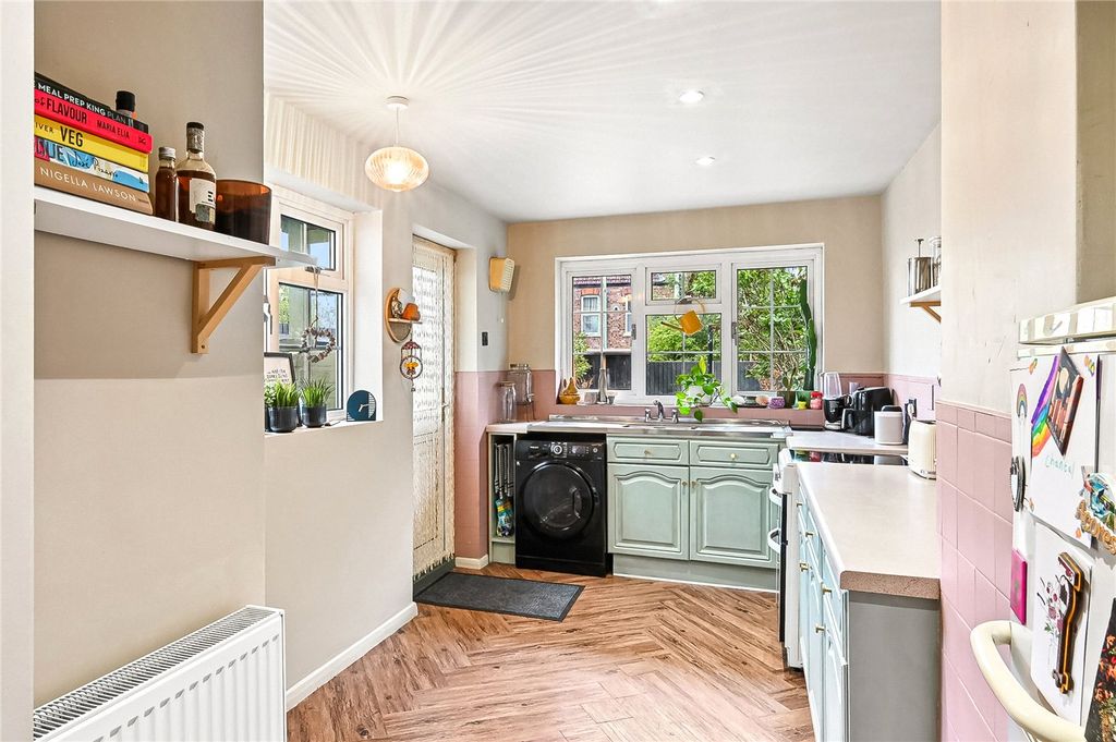 Property photo 2 of 16 Picture No. 08