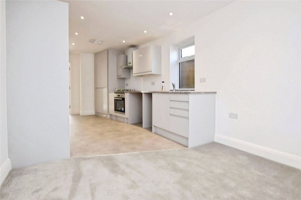Property photo 2 of 8 Picture No. 05