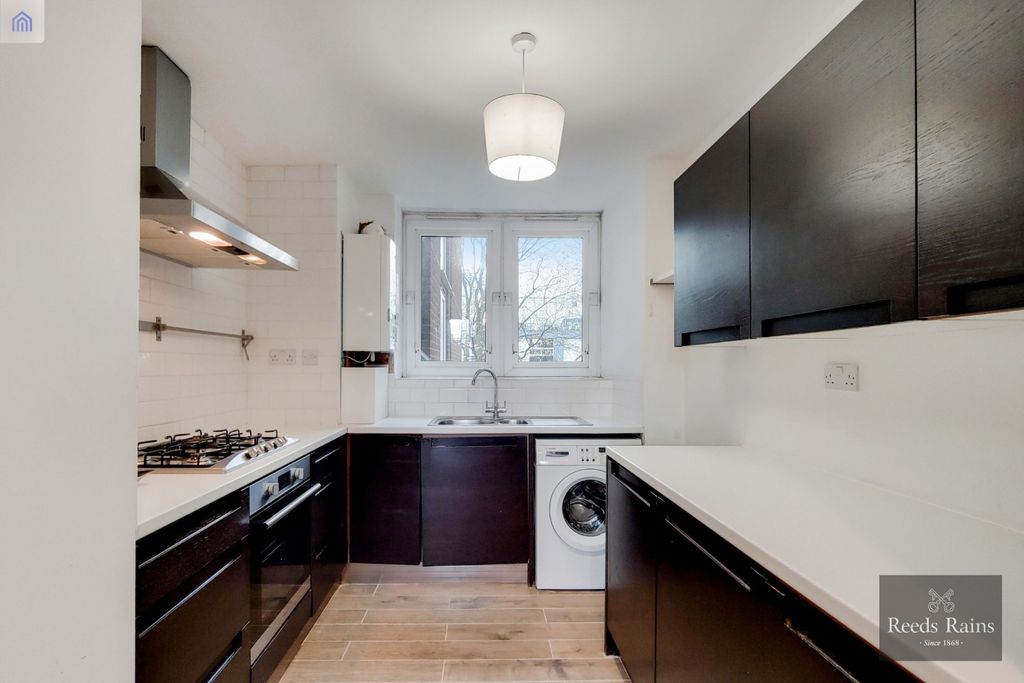Property photo 2 of 17 Kitchen